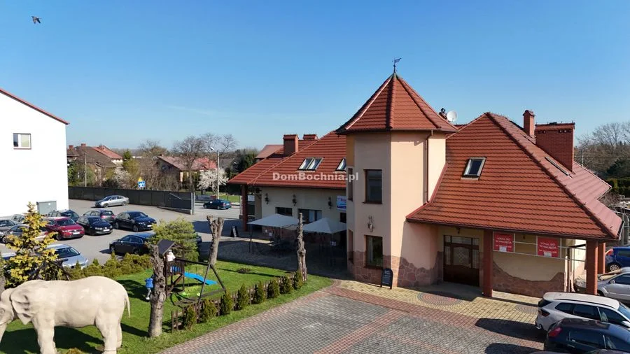 Proszowska 1 w Bochni lokale na piętrze parking