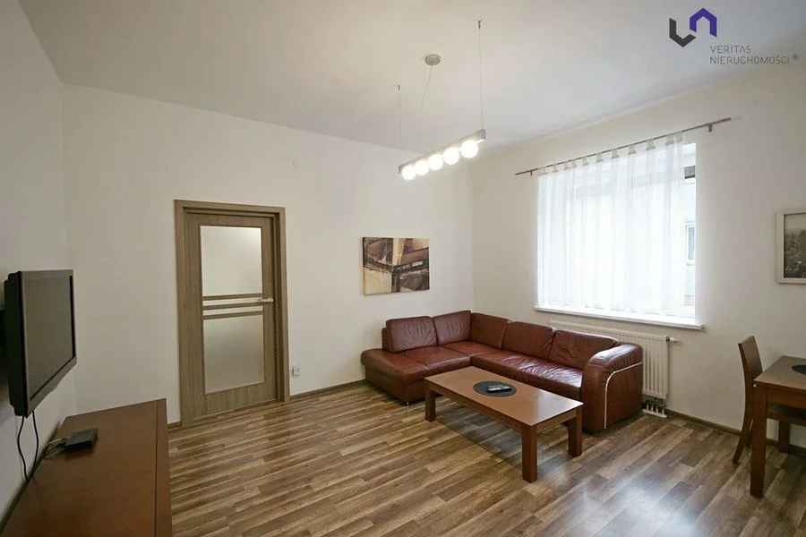 2 POKOJE, GARAŻ + MIEJSCE POSTOJOWE!