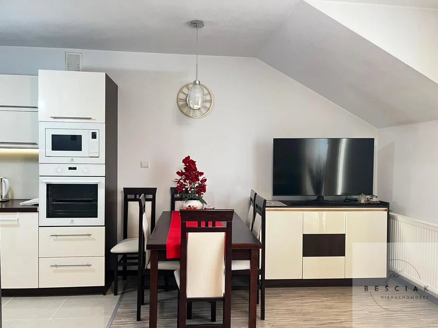 🏡 Słoneczne, w pełni umeblowane – os. zamknięte, ul. Głowackiego, Tarnów