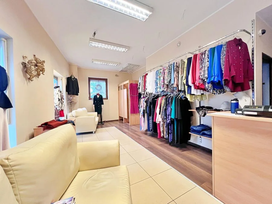 комерційна нерухомість в оренду у Wrocław, Psie Pole, Zawidawie | 48,33 m²