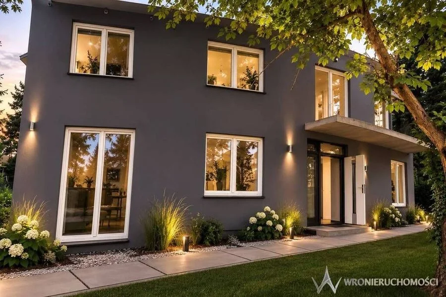 Nowoczesny dom 220 m²  Ogromny Potencjał