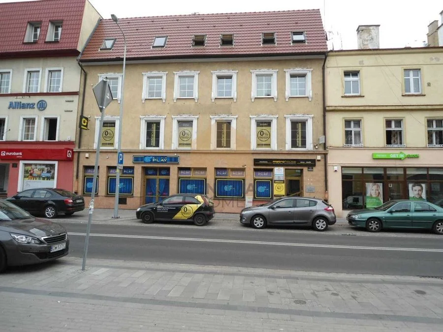 Do sprzedania trzypiętrowa kamienica w Legnicy.