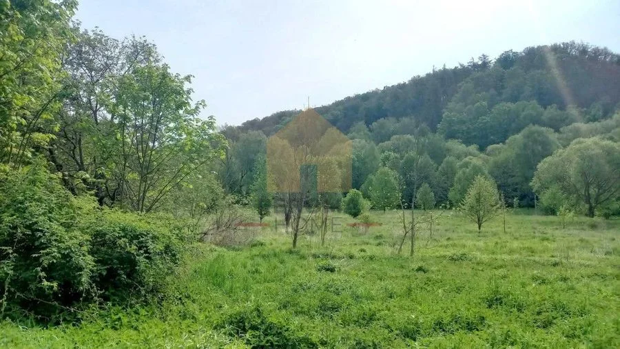 Duża działka w ładnym miejscu !