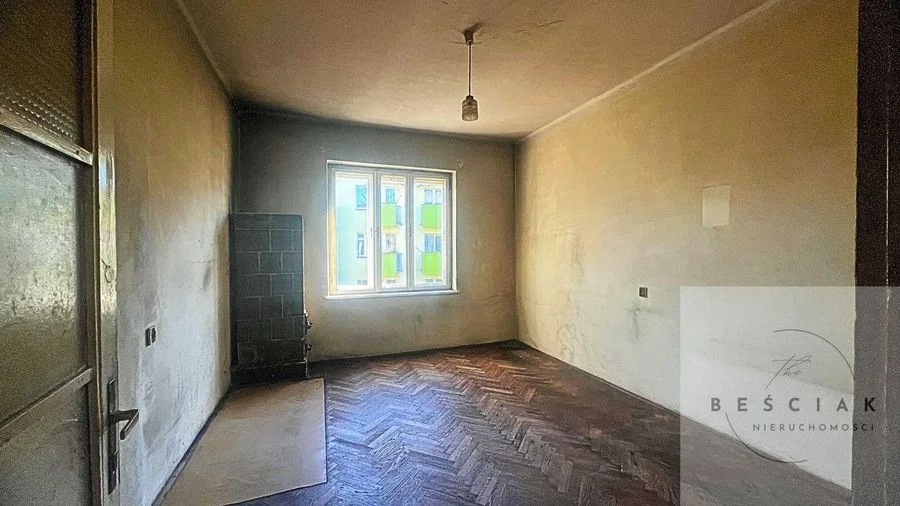 Na sprzedaż mieszkanie 98 m² – ul. Sowińskiego, Tarnów | 3 pokoje + kuchnia + służbówka