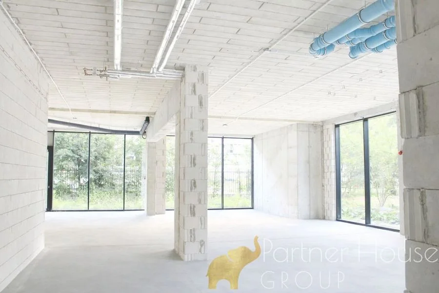 комерційна нерухомість на продаж у Warszawa | 550 m²