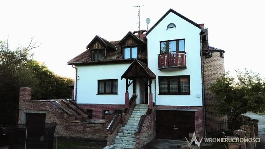 Dom 400  m² | 3 piętra | Działka 2315 m² | Widawa