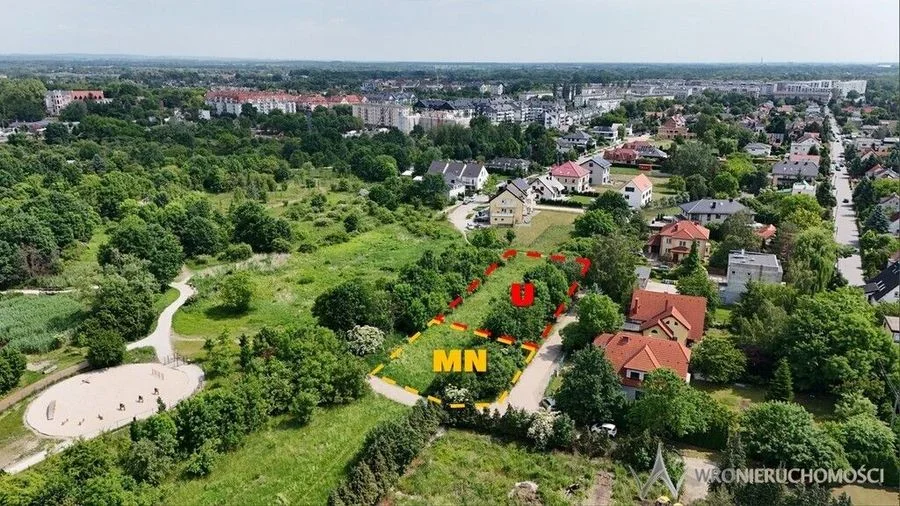 Działka budowlana mieszkaniowo-usługowa na Różance