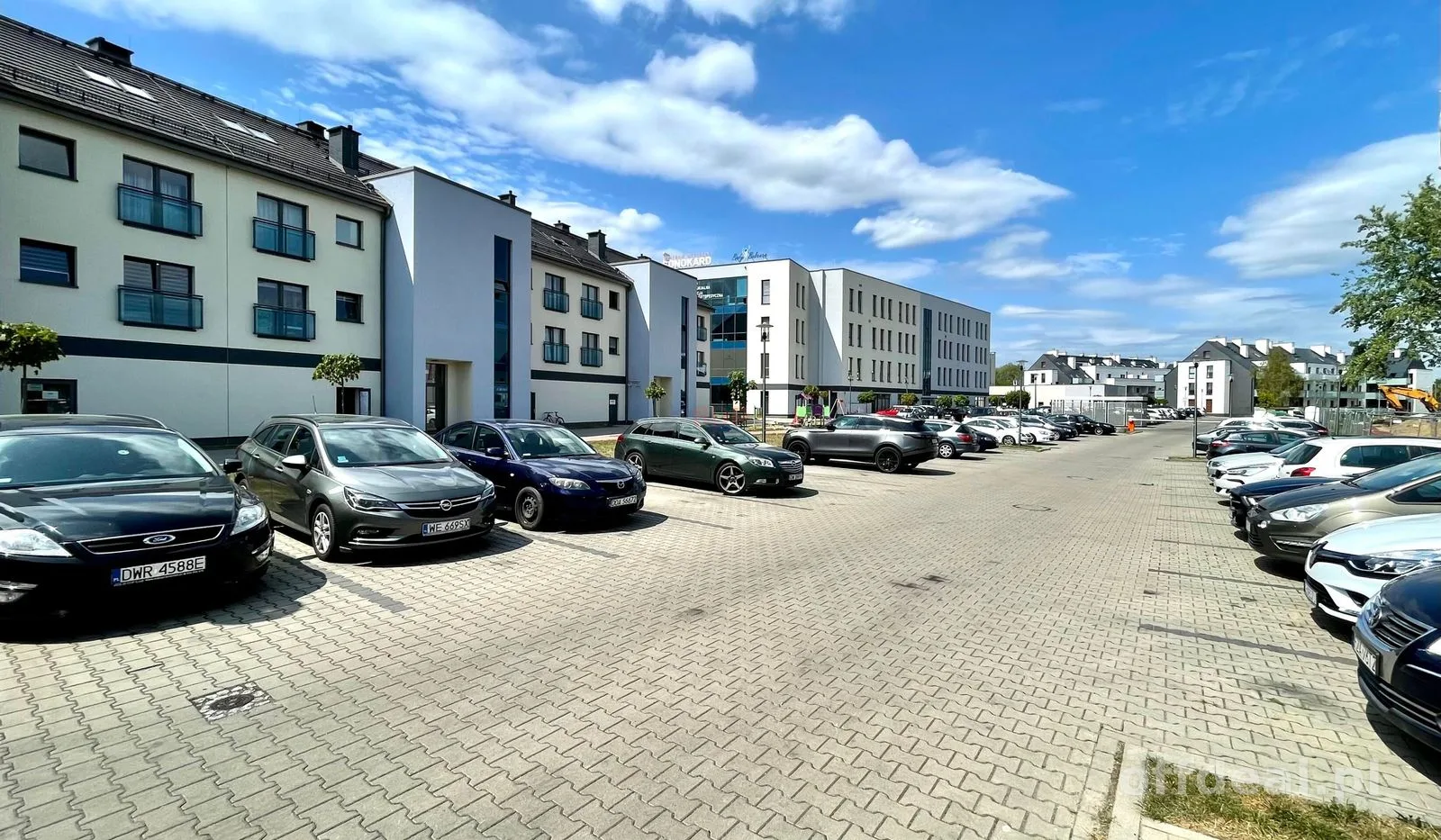 Lokal 54,55 m2 z witryną od ulicy