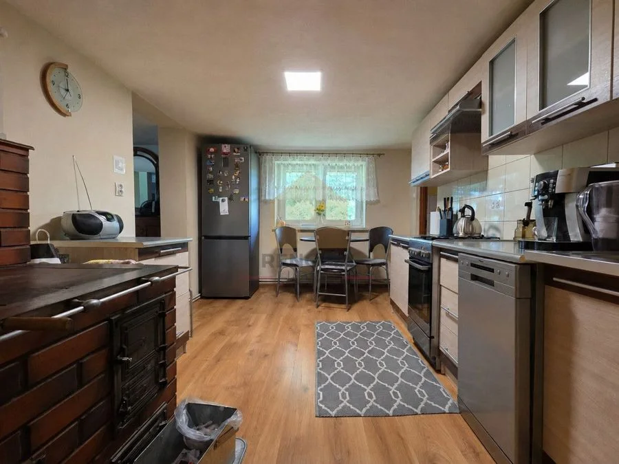 Dom 85 m² do zamieszkania, z działką i budynkami