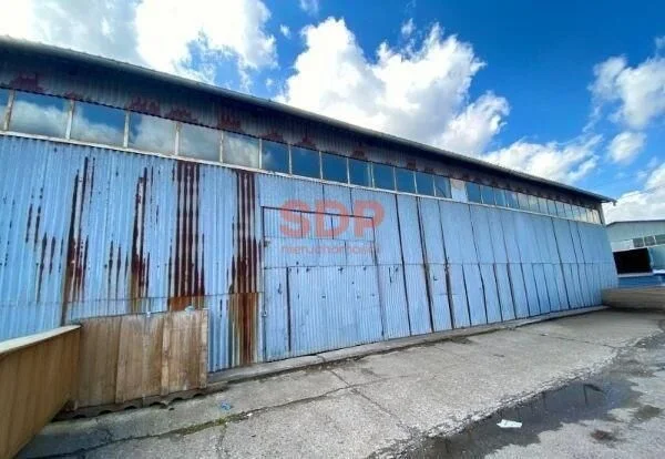 Magazyn 170 m2  na wynajem ul. Karmelkowa