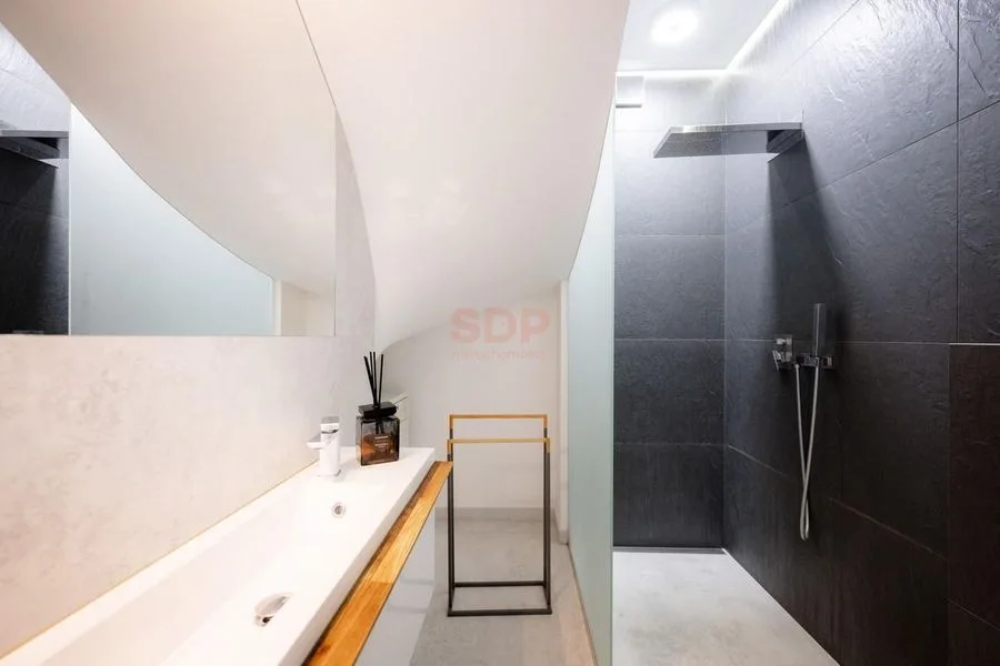 Lux wykończenie, 6 pokoi, 170 m2, Radomierzyce