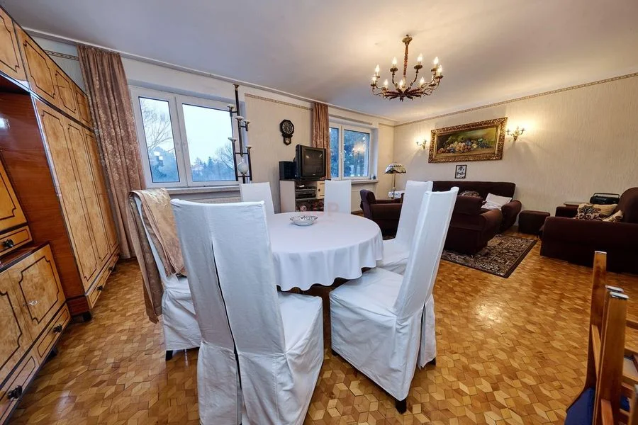 Bliźniak 220 m² + 2000 m² działki z oczkiem wodnym – Katowice Ochojec