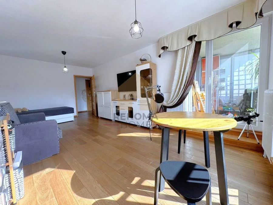 Komfortowe|Dwustronne|2 pokoje|Balkon