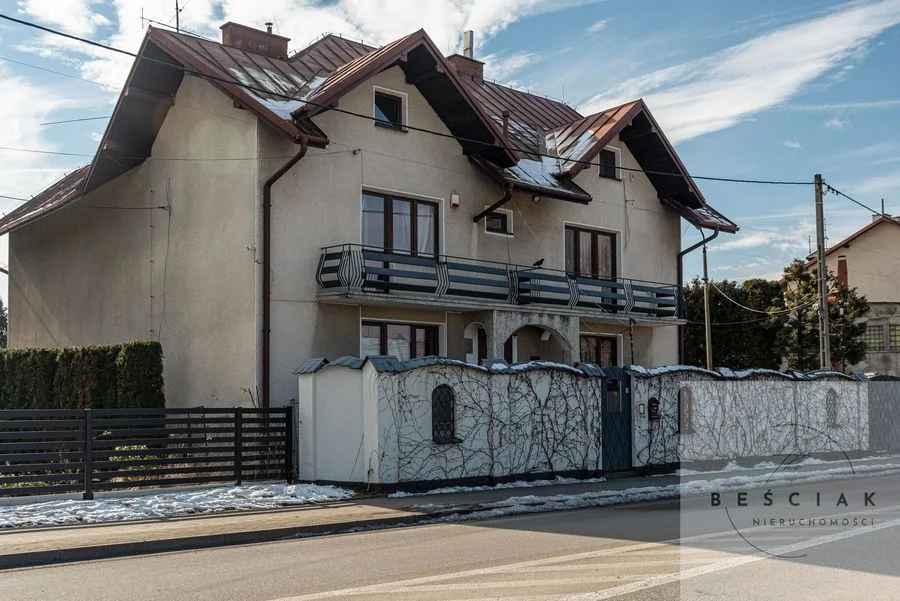 🏨  DOM INWESTYCYJNY Z 4 NIEZALEŻNYMI LOKALAMI