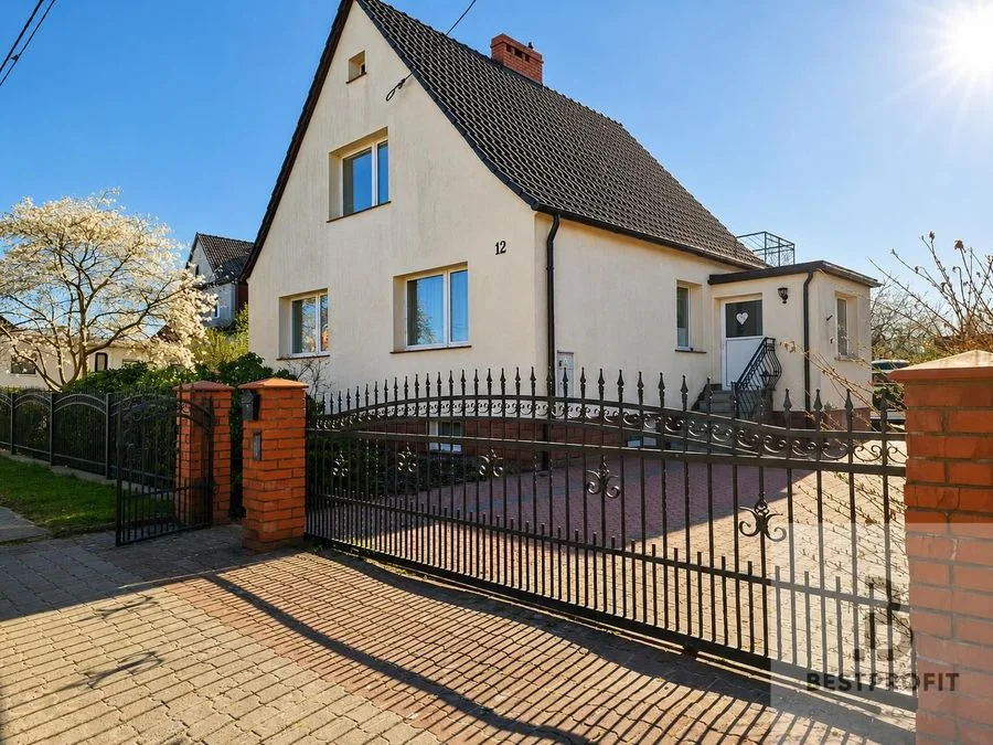 Dom z dużą działką 1233m² | Garaż | Sławno