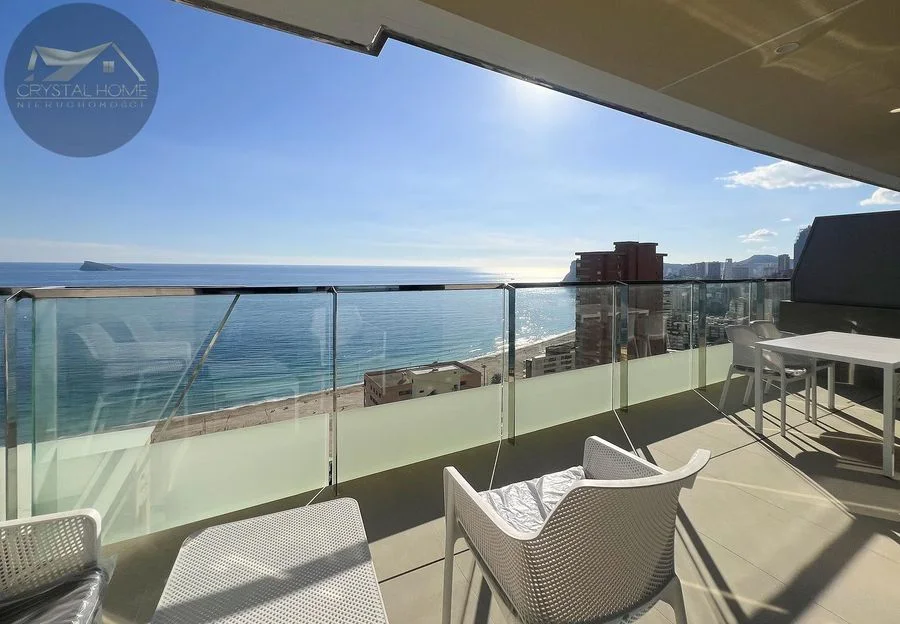 Wytworny apartament z widokiem na morze w Benidorm