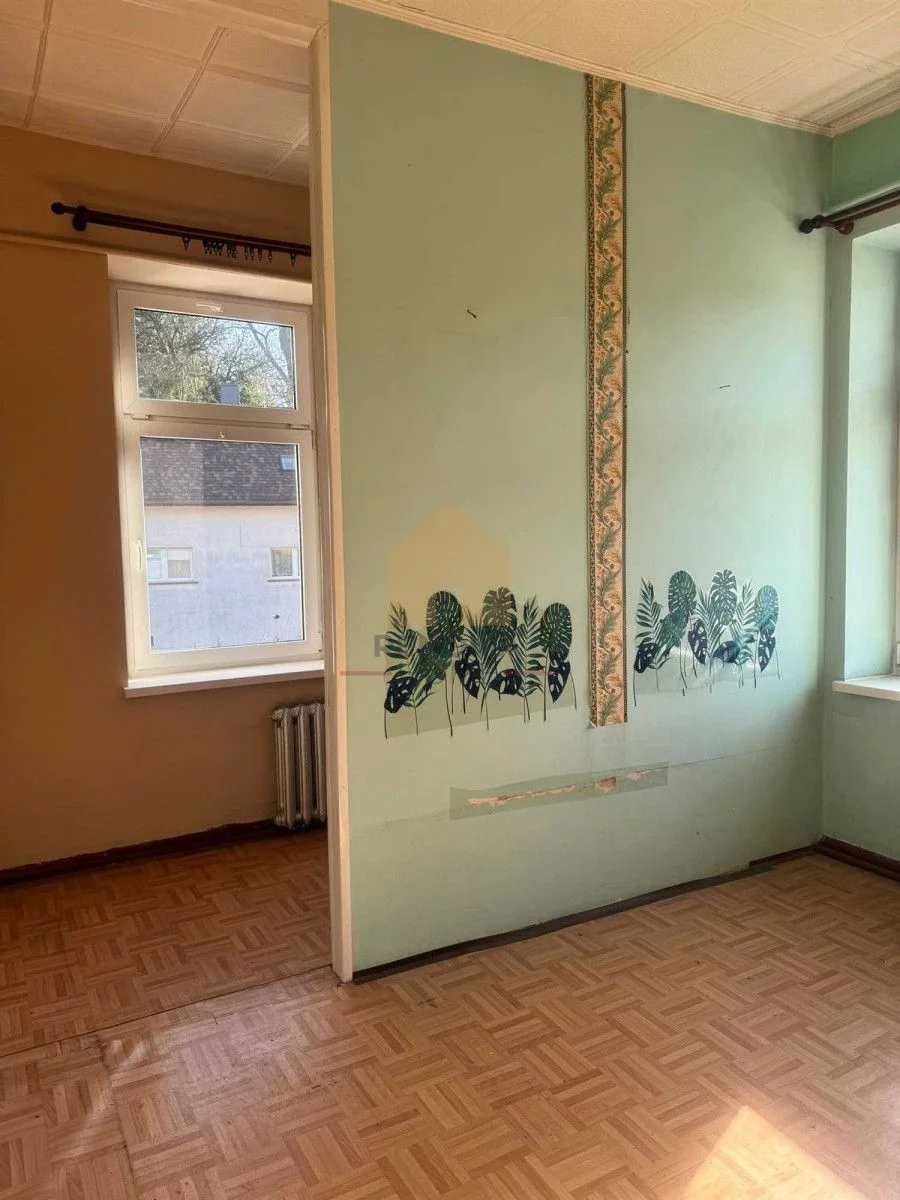 32m2 / 1 piętro do własnej aranżacji.