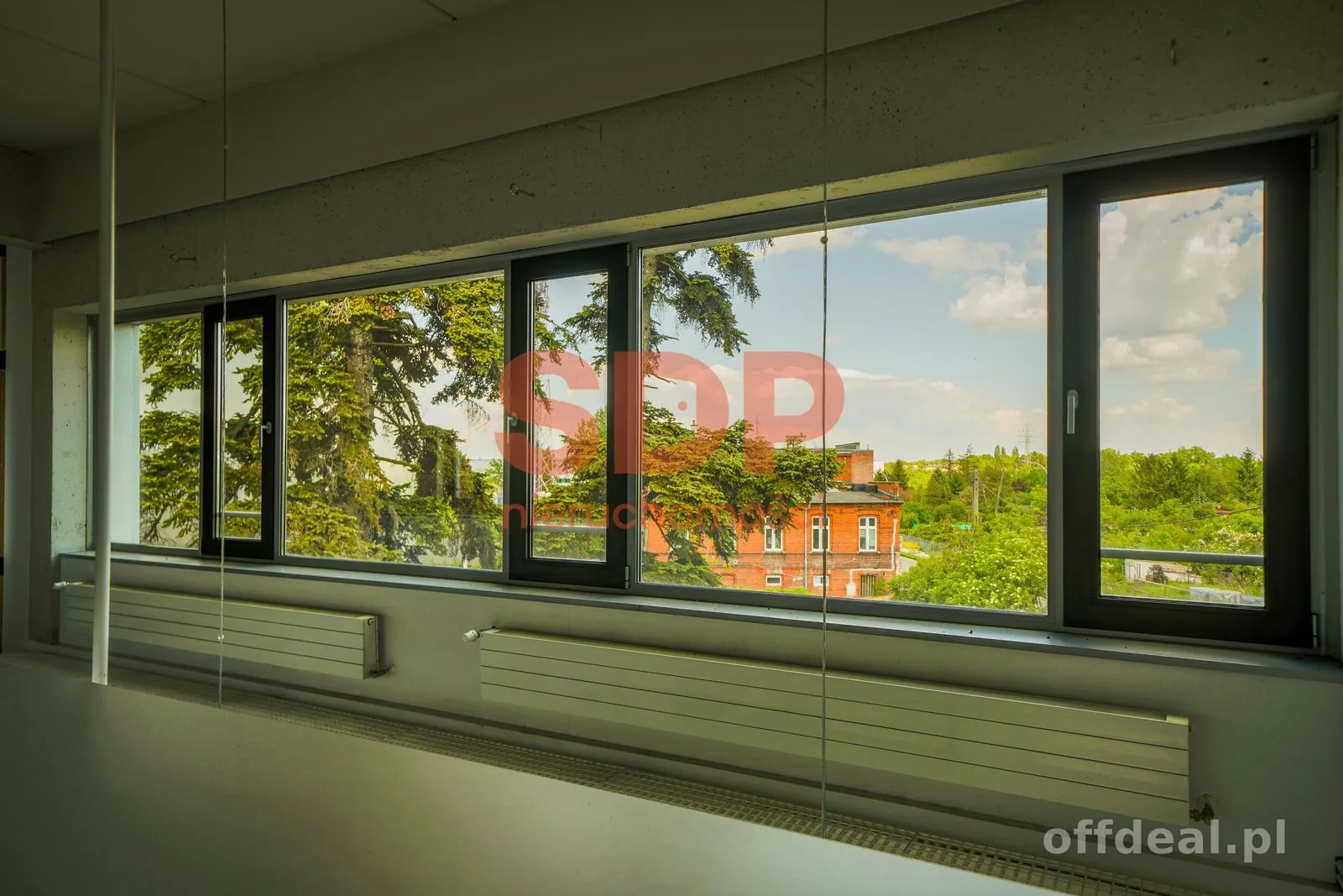 комерційна нерухомість в оренду у Wrocław, Psie Pole, Karłowice | 196,5 m²
