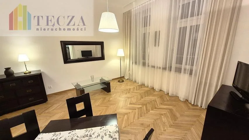2pok,41m2,ul.FLORY,przy Pl.Unii Lubelskiej