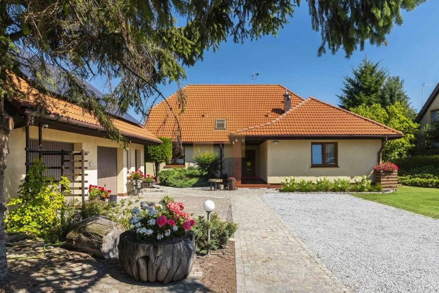 Dom 220m2 na działce 1748 m² | Wrocław Jerzmanowo