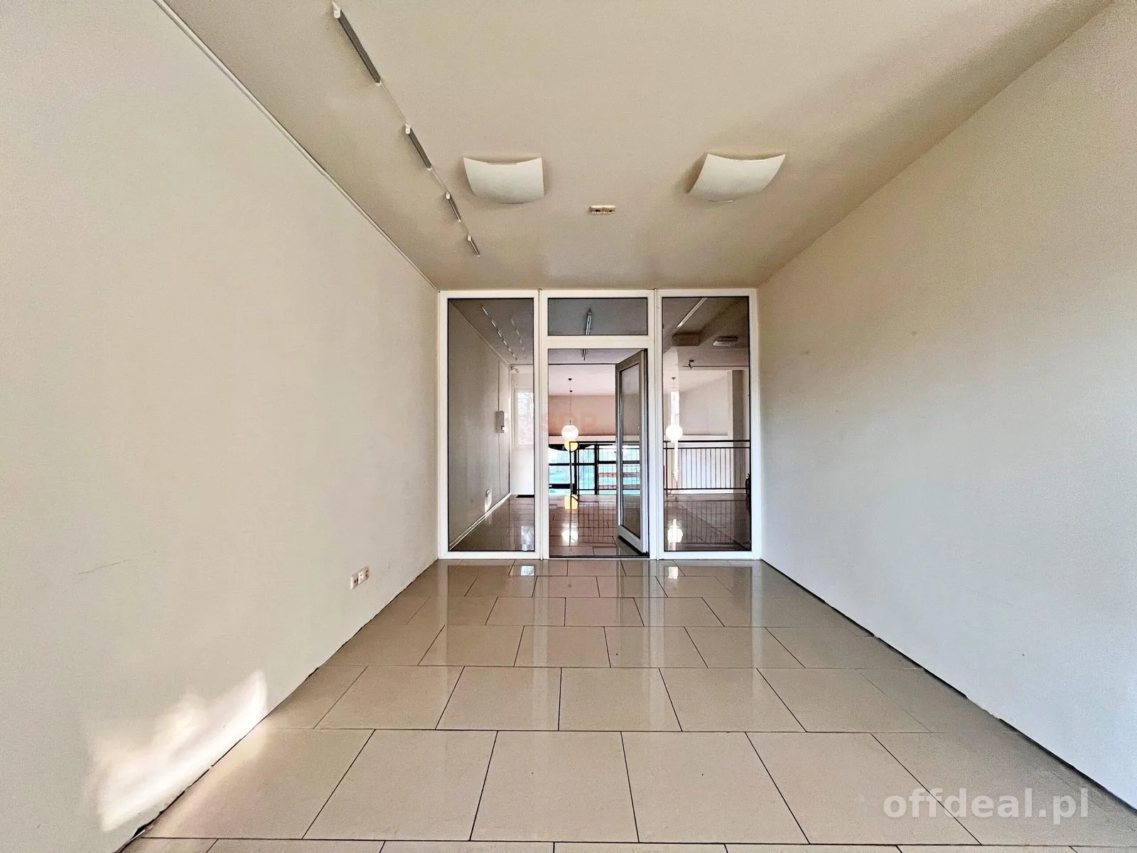 Lokal handlowo-usługowy 140 m² z antresolą
Wrocław – Krzyki