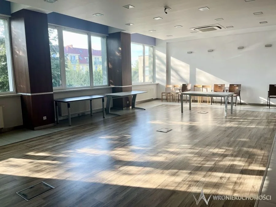 Gewerbeimmobilie zur Miete in Wrocław, Fabryczna | 71,5 m²