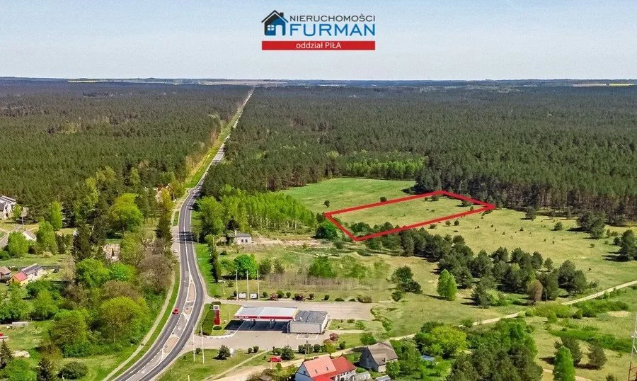Działka  komercyjna  usługowa,  blisko las