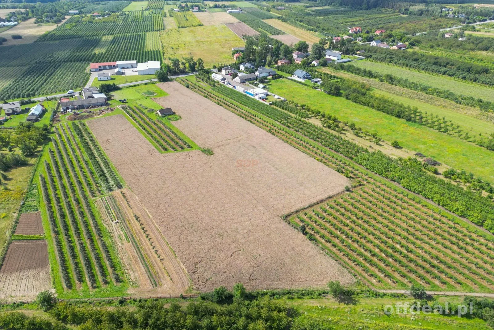 Działka rolna w procesie przekształcania pod zabudowę