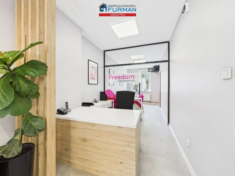 bien commercial à louer à Piła | 67,39 m²