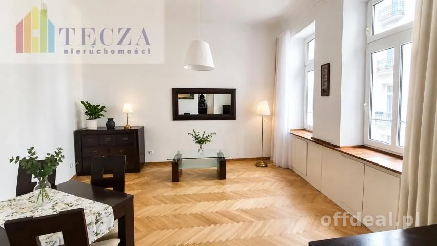 3,5 m wysokości|Kamienica|350 m od Łazienek| Metro