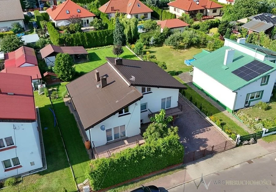 Przytulny dom w Dobroszycach | 191,02 m²