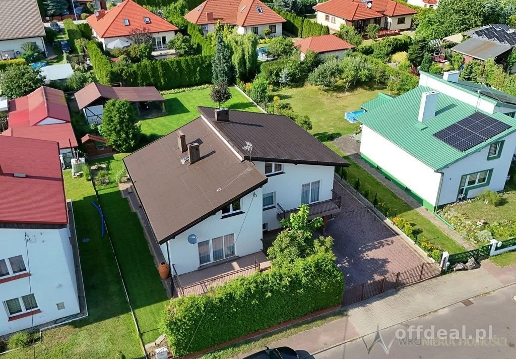 Przytulny dom w Dobroszycach | 191,02 m²