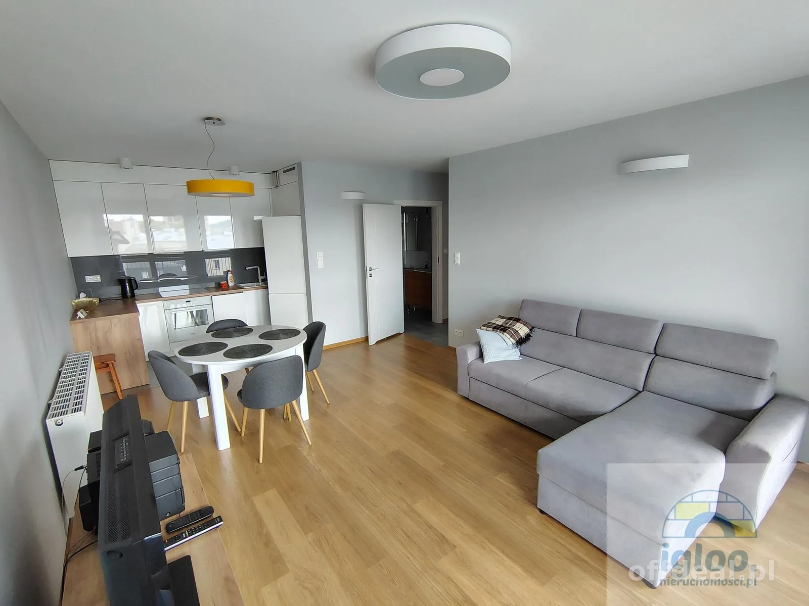 Apartament - Wynajem - Centrum - 1 piętro