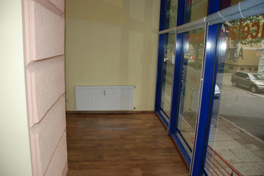 Gewerbeimmobilie zum Verkauf in Kołobrzeg, Śródmieście | 47 m²