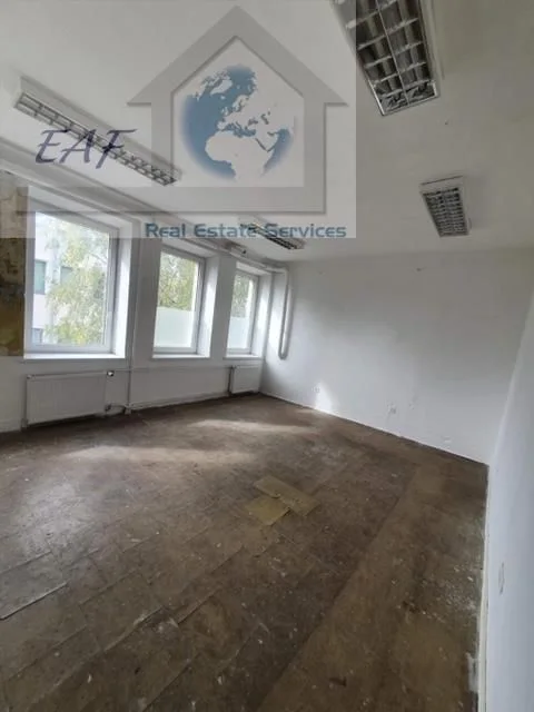 bien commercial à louer à Warszawa, Włochy, Załuski | 66 m²