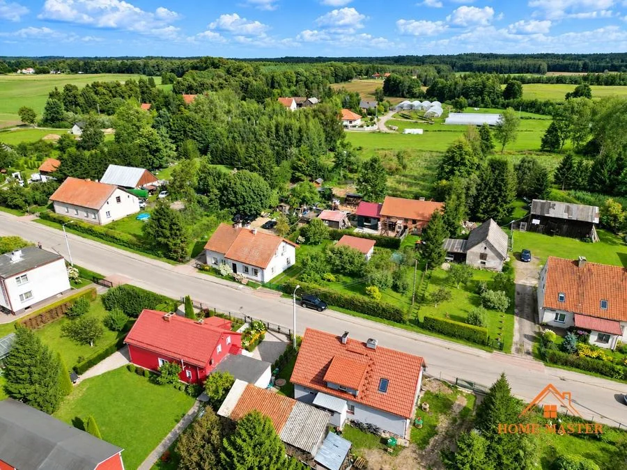 UROKLIWY DOM BLISKO DWÓCH JEZIOR Z DUŻĄ DZIAŁKĄ