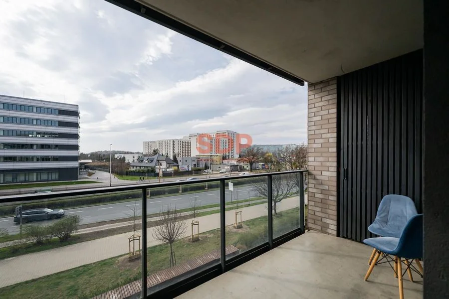 Słoneczny apartament z balkonem w  Centrum przy Al. Armii Krajowej
