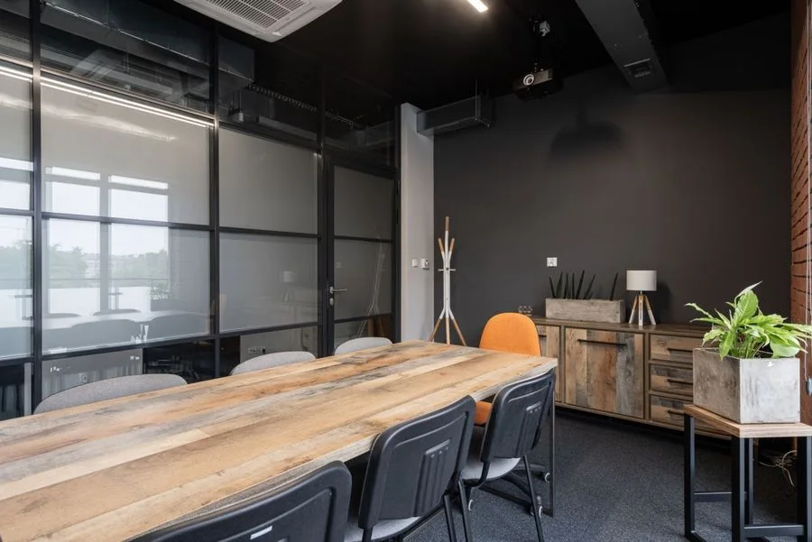 Office ready to move in !