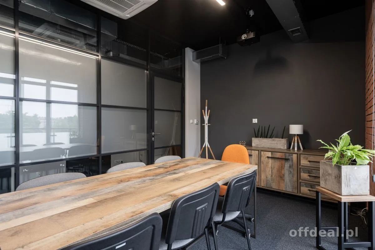 Office ready to move in !