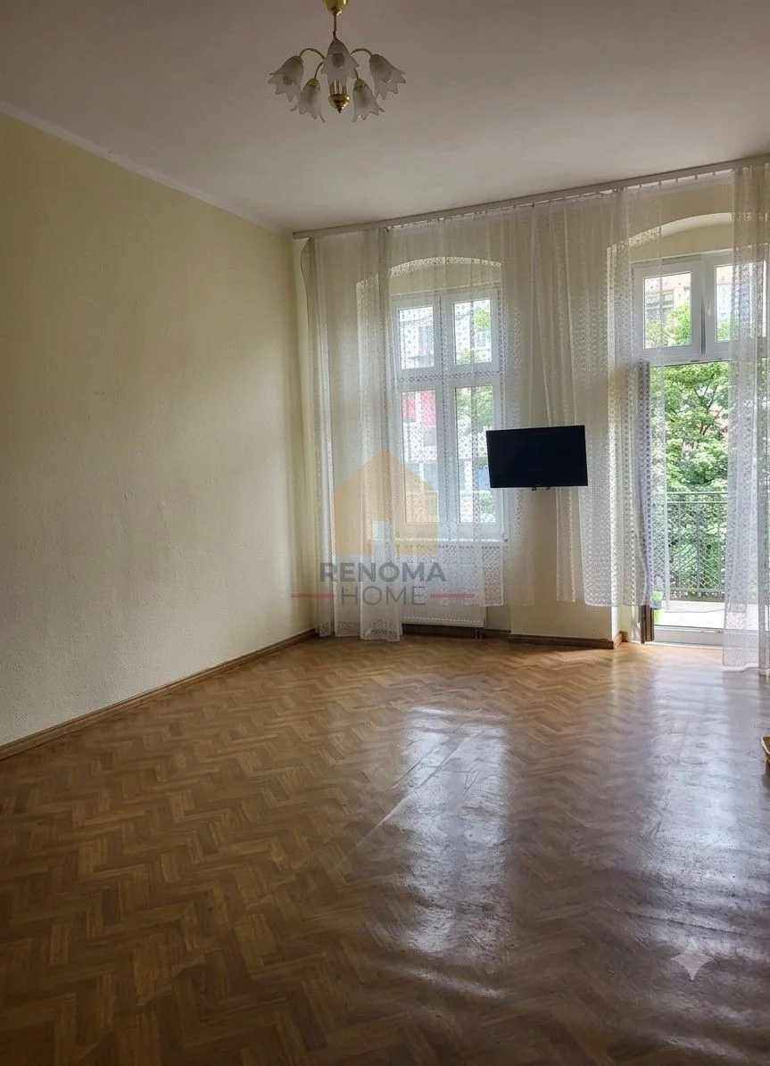 Mieszkanie3 pokoje/2 piętro//balkon