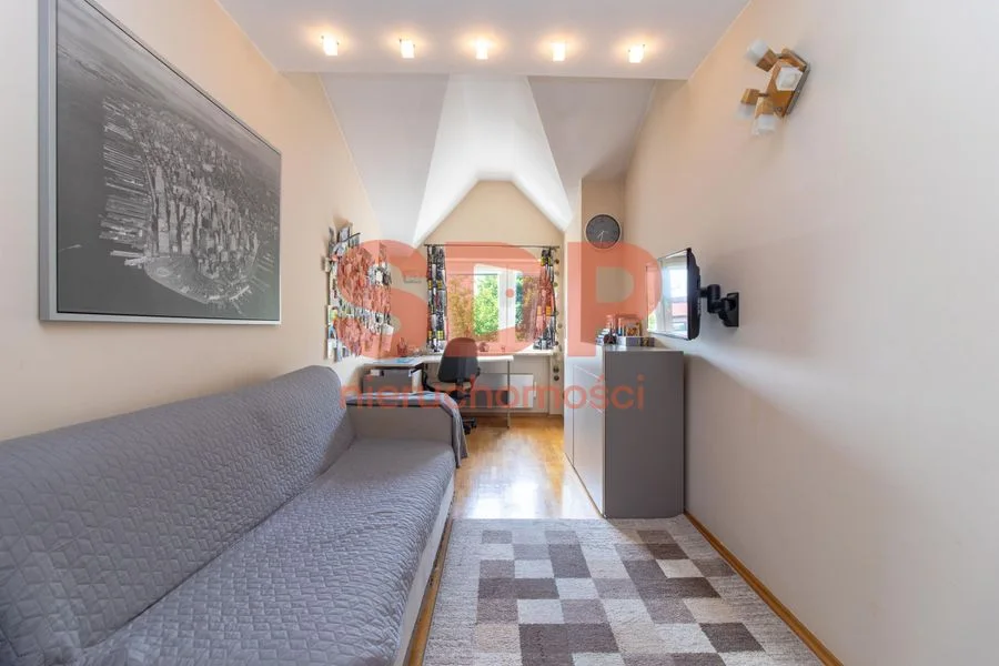 5-Zimmer Haus zum Verkauf in Łódź, Radogoszcz-Zachód | 233 m²
