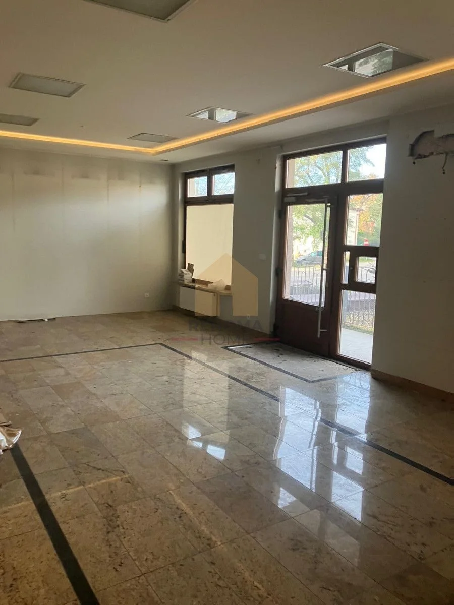 bien commercial à vendre à Oborniki Śląskie | 9 pièces | 158,29 m²