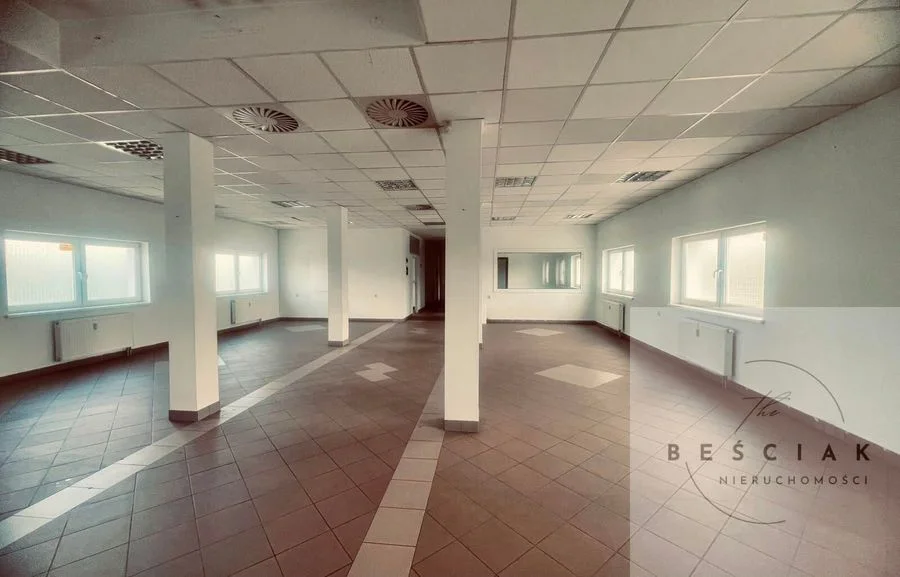 Lokal usługowy do wynajęcia – Tarnów, ul. Torowa