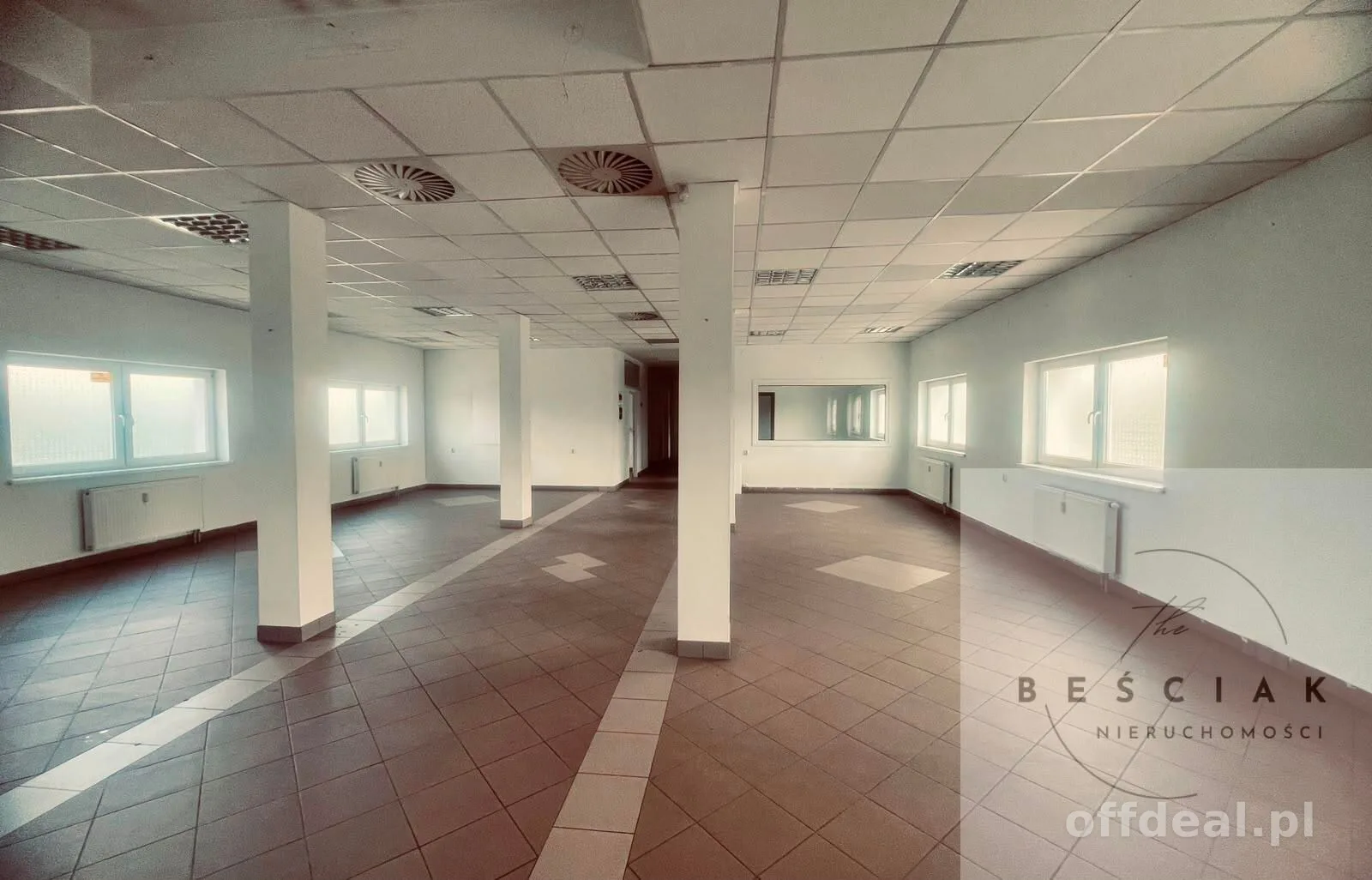 Lokal usługowy do wynajęcia – Tarnów, ul. Torowa