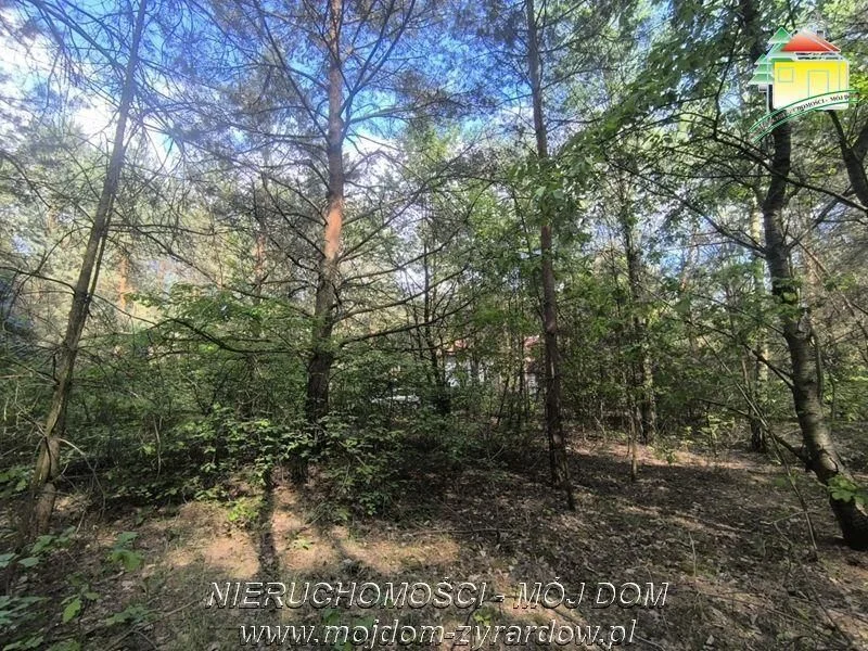 terrain à vendre à Mrozy | 2 100 m²