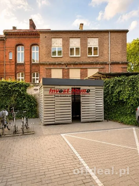 Duża kawalerka w centrum miasta!
