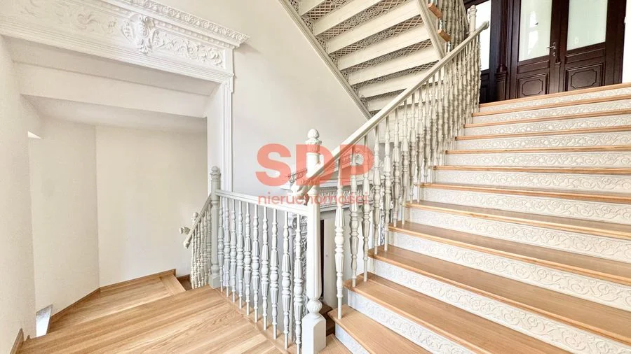 pokój dla studenta w pięknej, odrestaurowanej kamienicy | winda