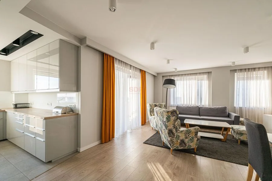 Apartament na 13 piętrze  z widokiem – 4 pokoje z garderobą, tarasem