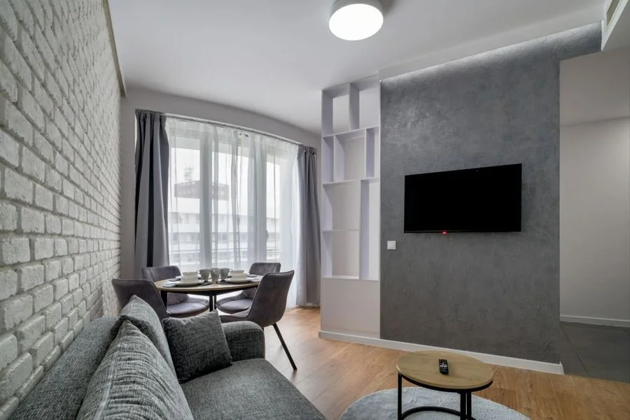 Apartament typu studio z balkonem