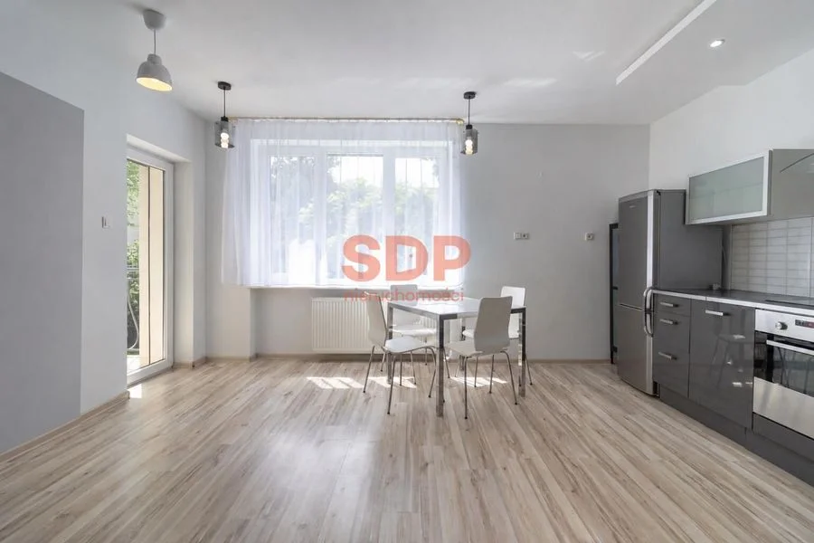42 m2 | 2 pokoje | Aneks | Balkon loggia z widokiem na zieleń
